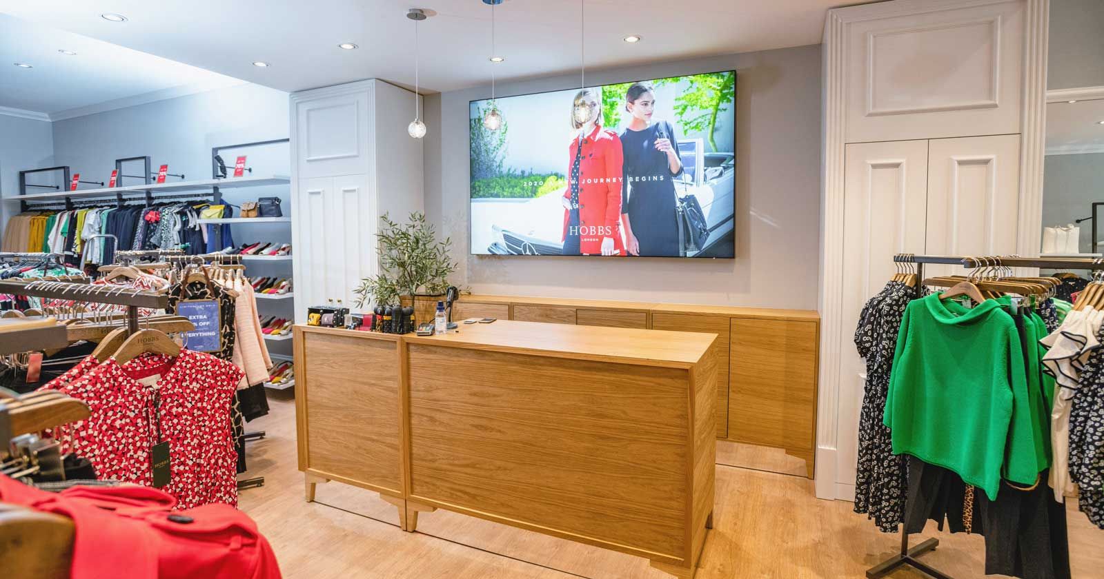 Banks-Long-And-Co-Hobbs-London-Checkout-area-Feature-Wall-Bespoke-Joinery-by-APSS