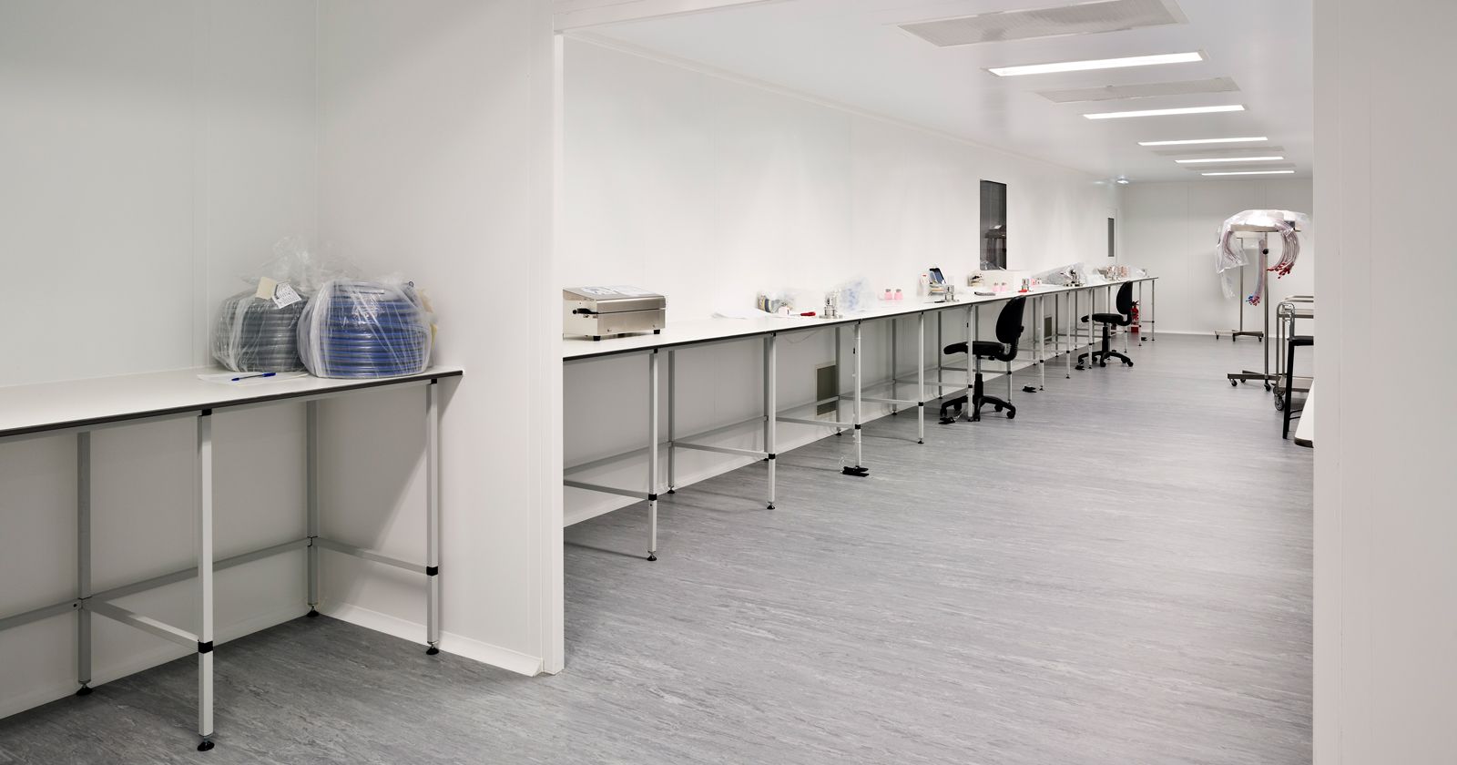 Chalice Medical Clean Room Internal desks and Steel Partitions by APSS