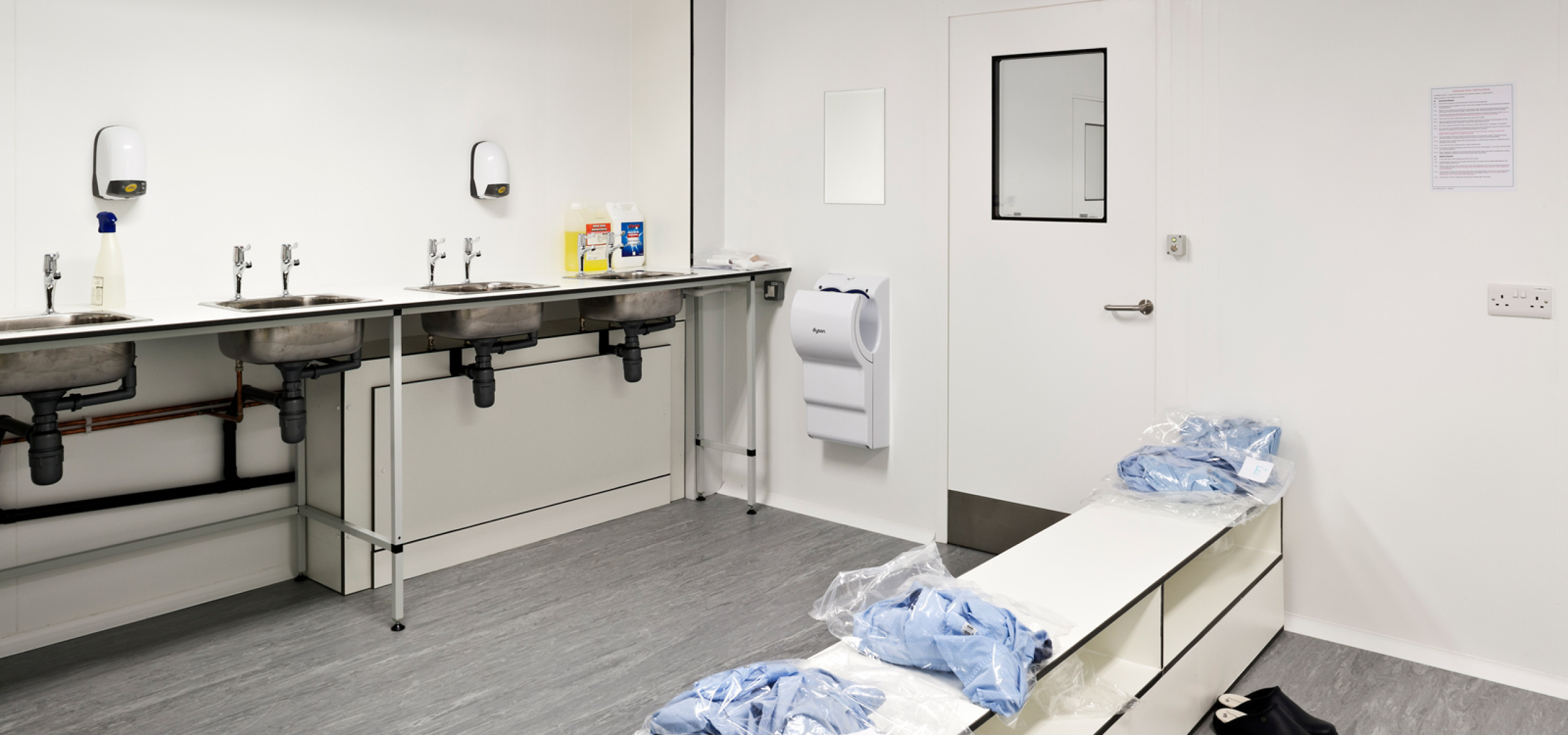 Chalice Medical Clean Room Internal Steel Partitions by APSS