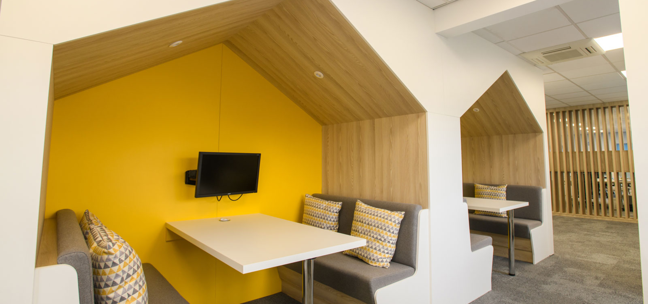 Charnwood-Accountants-Break-Out-Area-meeting-pod-Designed-built-and-installed-by-APSS-joinery