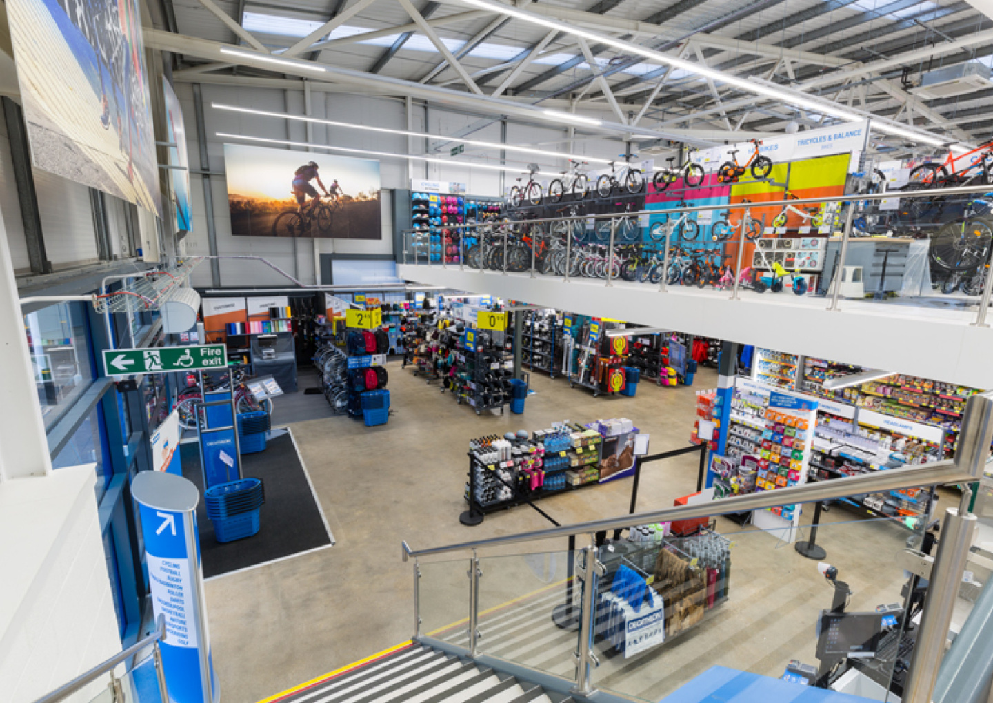 Decathlon-Retail-Mezzanine-and-Glass-Balustrade-by-APSS-2