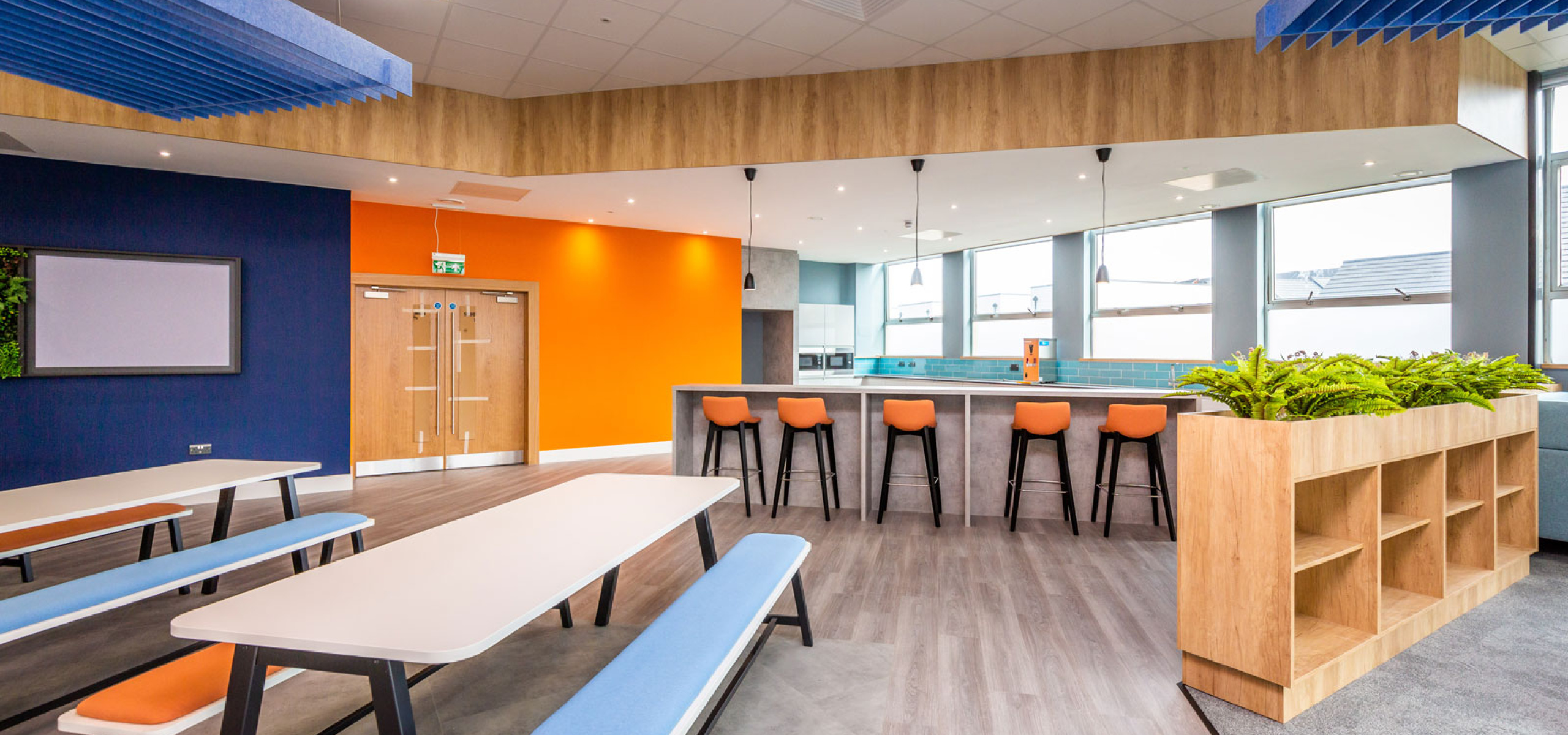 DiaSorin Staff Break Out Areas and Kitchen Facilities with Presentation space