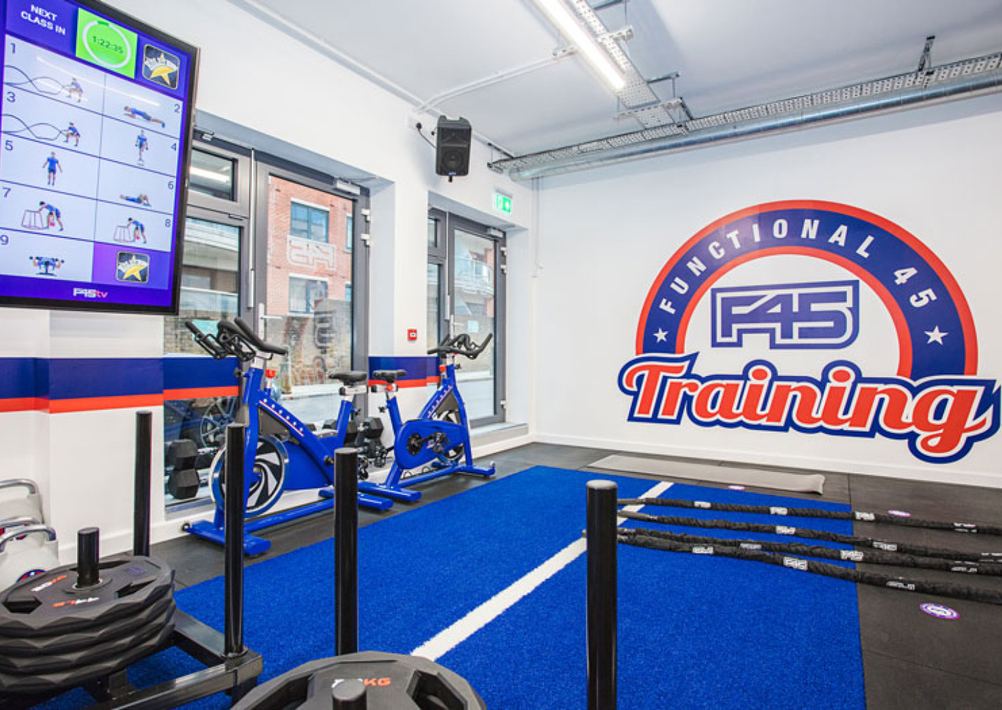 F45-Wall-Art-and-Entrance-by-APSS