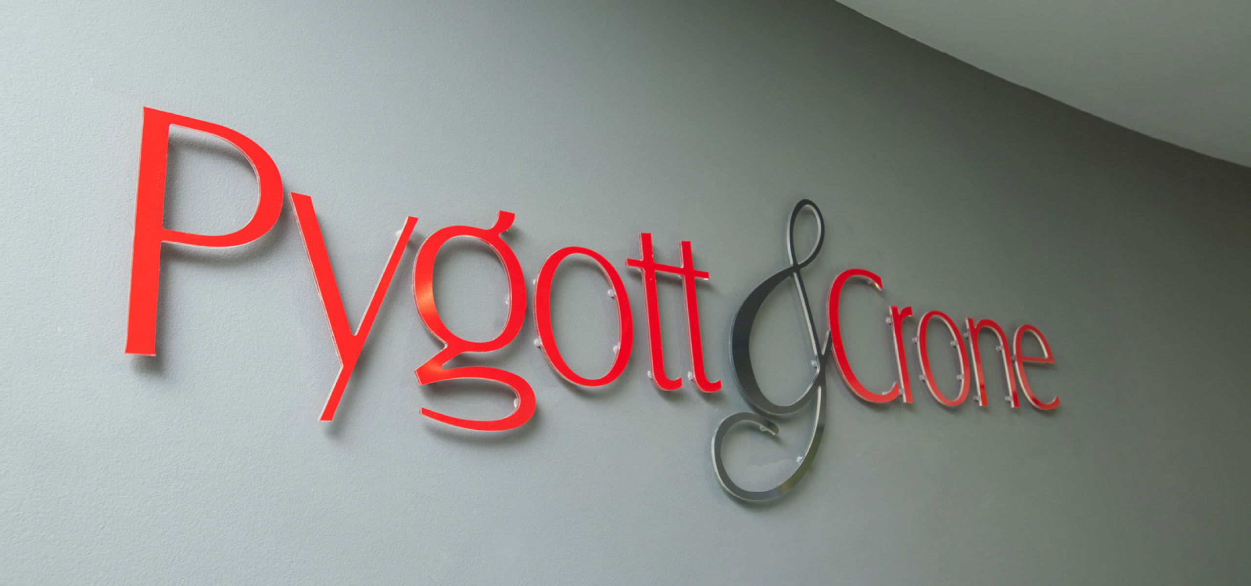 Pygott-and-Crone-wall-signage-by-APSS